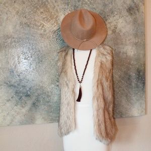 🍃HOST PICK🍃I.N. STUDIO Faux Fur Boho Vest